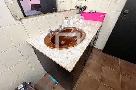 Casa à venda com 230m², 3 quartos e 3 vagasBanheiro do Quarto 1