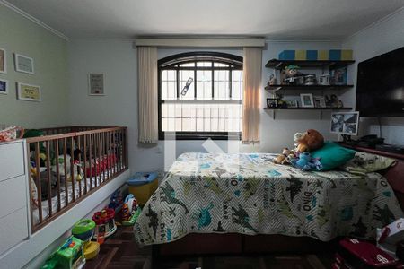 Casa à venda com 230m², 3 quartos e 3 vagasQuarto 2- Suíte