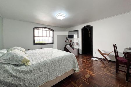 Casa à venda com 230m², 3 quartos e 3 vagasQuarto 3- Suíte