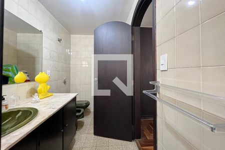 Casa à venda com 230m², 3 quartos e 3 vagasBanheiro do Quarto 2