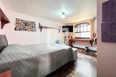 Casa à venda com 230m², 3 quartos e 3 vagasQuarto 1 - Suíte