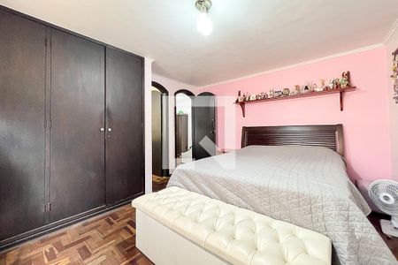 Casa à venda com 230m², 3 quartos e 3 vagasQuarto 1 - Suíte