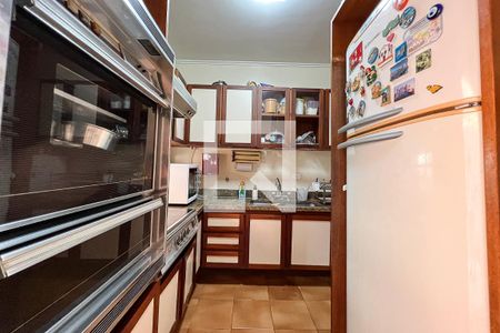 Casa à venda com 230m², 3 quartos e 3 vagasCozinha