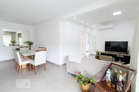 Sala de casa de condomínio para alugar com 2 quartos, 96m² em Monte Verde, Florianópolis