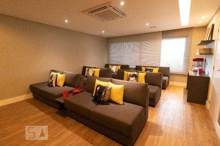Casa de condomínio para alugar com 96m², 2 quartos e 2 vagasÁrea comum - cinema