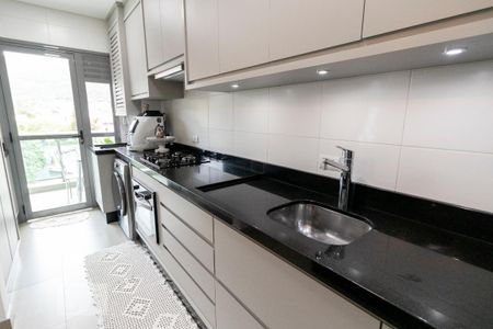 Casa de condomínio para alugar com 96m², 2 quartos e 2 vagasCozinha