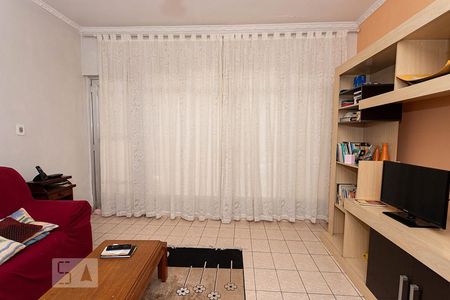 Sala de casa para alugar com 3 quartos, 230m² em Cidade São Mateus, São Paulo