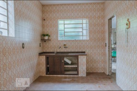 Casa à venda com 180m², 3 quartos e 2 vagasCozinha