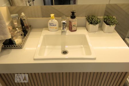 Apartamento à venda com 70m², 2 quartos e 1 vaga Apartamento à venda com 70m², 2 quartos e 1 vagaBanheiro da Suíte