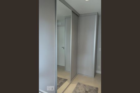 Apartamento à venda com 70m², 2 quartos e 1 vaga Apartamento à venda com 70m², 2 quartos e 1 vagaQuarto 2 Armários