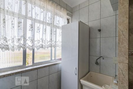 Apartamento à venda com 60m², 2 quartos e sem vaga Apartamento à venda com 60m², 2 quartos e sem vagaCozinha e Área de Serviço
