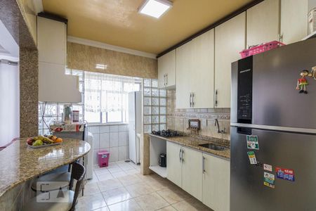 Apartamento à venda com 60m², 2 quartos e sem vaga Apartamento à venda com 60m², 2 quartos e sem vagaCozinha e Área de Serviço