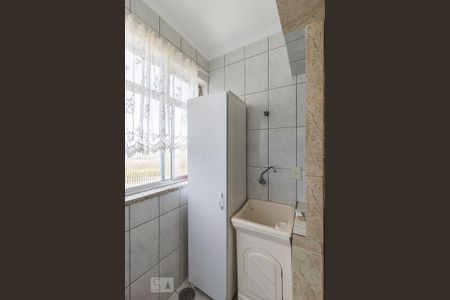 Apartamento à venda com 60m², 2 quartos e sem vaga Apartamento à venda com 60m², 2 quartos e sem vagaCozinha e Área de Serviço