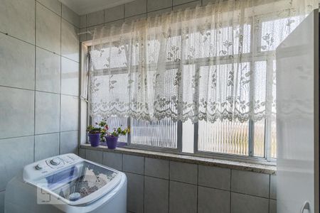 Apartamento à venda com 60m², 2 quartos e sem vaga Apartamento à venda com 60m², 2 quartos e sem vagaCozinha e Área de Serviço