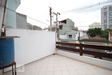 Varanda de casa à venda com 4 quartos, 150m² em Vila Monumento, São Paulo