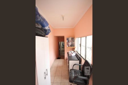 Casa à venda com 150m², 4 quartos e 1 vagaCorredor Piso Superior