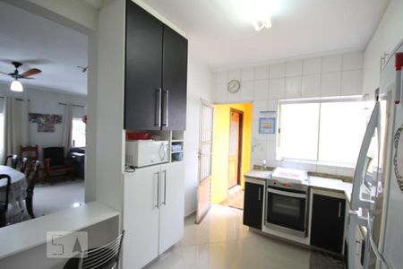 Casa à venda com 150m², 4 quartos e 1 vagaCozinha Piso Superior