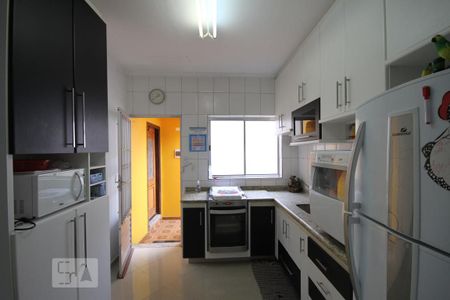 Casa à venda com 150m², 4 quartos e 1 vagaCozinha Piso Superior