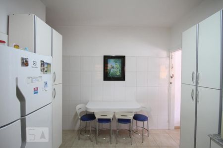 Casa à venda com 150m², 4 quartos e 1 vagaCozinha
