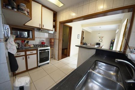 Casa à venda com 192m², 3 quartos e 2 vagasCozinha