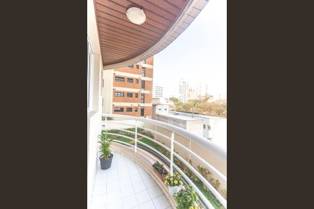Apartamento à venda com 138m², 3 quartos e 6 vagasVaranda cozinha