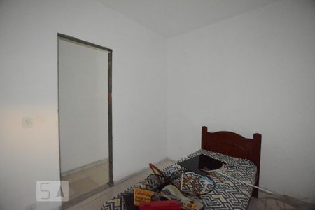 Quarto 1 de casa para alugar com 2 quartos, 110m² em Braz de Pina, Rio de Janeiro