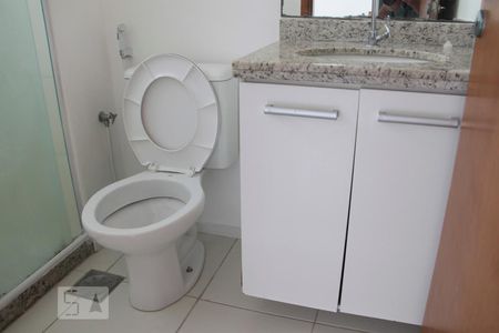 Banheiro da Suíte de apartamento à venda com 2 quartos, 60m² em Cantagalo, Niterói
