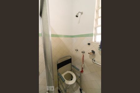 Casa à venda com 188m², 2 quartos e 5 vagasBanheiro