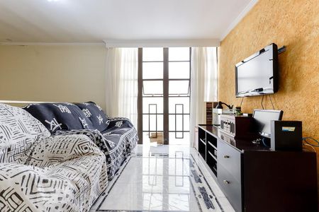 Casa à venda com 236m², 4 quartos e 4 vagasSala de TV