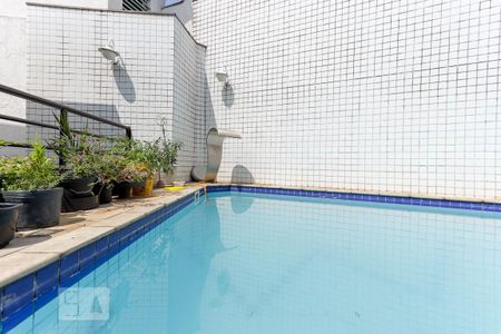 Casa à venda com 236m², 4 quartos e 4 vagasPiscina