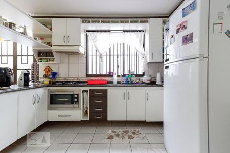 Casa à venda com 236m², 4 quartos e 4 vagasCozinha