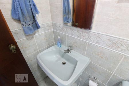 Casa para alugar com 206m², 4 quartos e 5 vagasBanheiro escritório 1