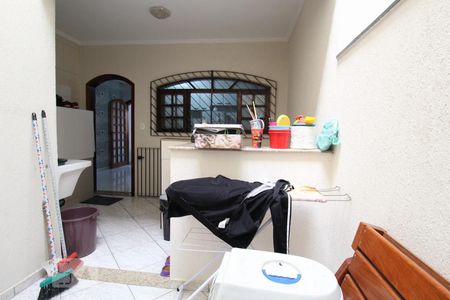 Casa para alugar com 206m², 4 quartos e 5 vagasÁrea de serviço