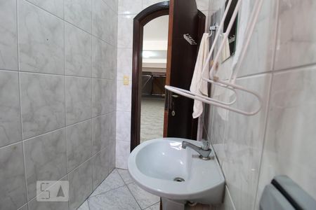 Casa para alugar com 206m², 4 quartos e 5 vagasBanheiro garagem