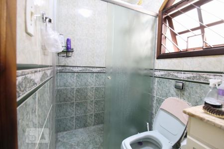 Casa para alugar com 206m², 4 quartos e 5 vagasBanheiro social