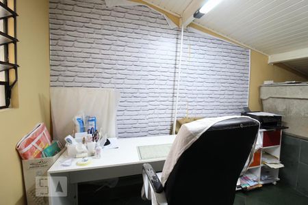 Casa para alugar com 206m², 4 quartos e 5 vagasEscritório 2