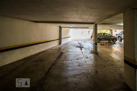 Garagem de apartamento à venda com 2 quartos, 62m² em Cambuí, Campinas