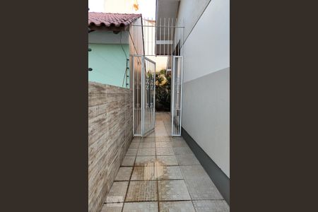 Casa à venda com 200m², 3 quartos e 2 vagasCorredor