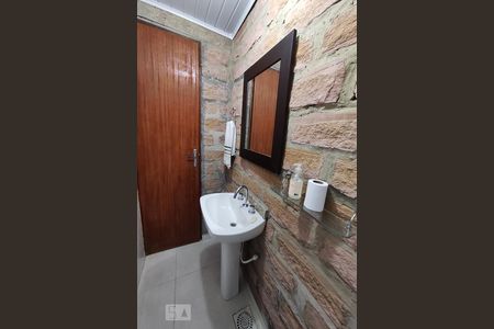 Casa à venda com 200m², 3 quartos e 2 vagasLavabo