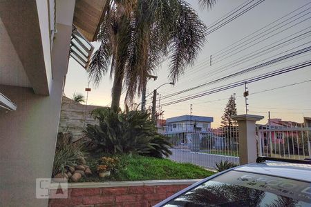 Casa à venda com 200m², 3 quartos e 2 vagasPátio