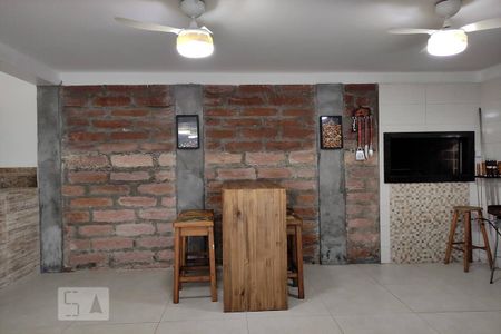 Casa à venda com 200m², 3 quartos e 2 vagasEspaço Gourmet