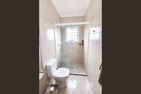 Casa à venda com 200m², 3 quartos e 2 vagasBanheiro 2