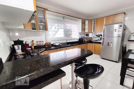 Casa à venda com 200m², 3 quartos e 2 vagasCozinha