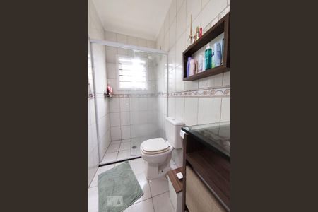 Casa à venda com 200m², 3 quartos e 2 vagasBanheiro da Suíte