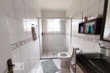 Casa à venda com 200m², 3 quartos e 2 vagasBanheiro da Suíte