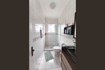 Casa à venda com 200m², 3 quartos e 2 vagasBanheiro da Suíte