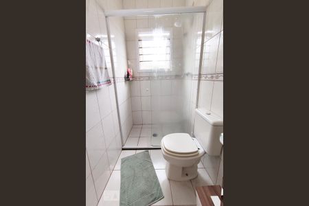 Casa à venda com 200m², 3 quartos e 2 vagasBanheiro da Suíte