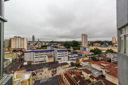 Vista da varanda de apartamento para alugar com 3 quartos, 90m² em São Francisco, Curitiba