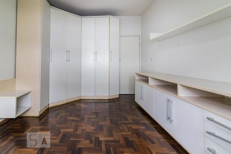 Dormitório de apartamento à venda com 3 quartos, 124m² em Santana, Porto Alegre