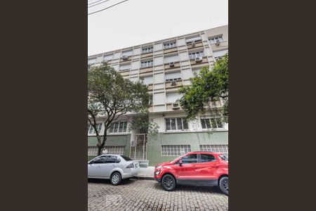 Apartamento à venda com 124m², 3 quartos e 1 vaga Apartamento à venda com 124m², 3 quartos e 1 vagaFachada